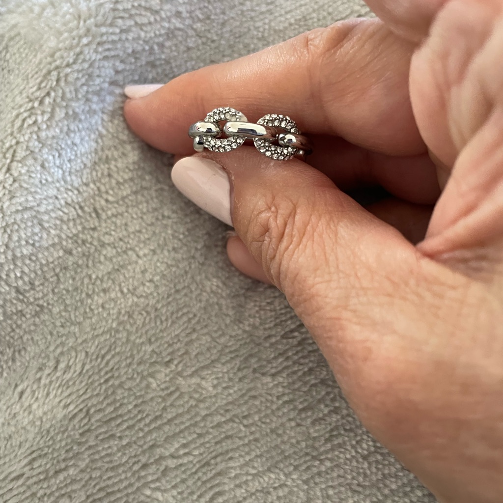 Stella And Dot Size 5 Ring 39$